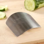 1-3PCS-Kitchen-Tool-Accessories-Stainless-Steel-Finger-Guard-Safety-Cut-vegetables-Hand-Guard-Kitchen-Tool